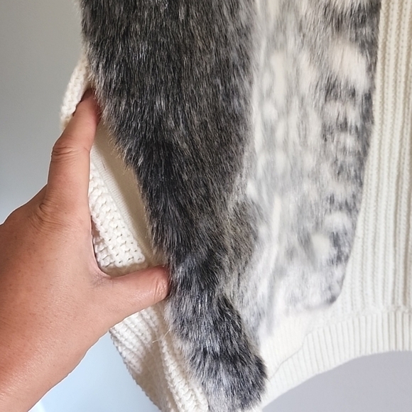 NYDJ Not your Daughters Jeans Faux Fur open tunic vest size XL - Picture 4 of 7